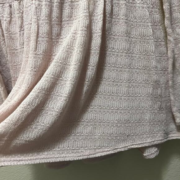 American Eagle Blush Pink Long Sleeve Loose Knit Peplum Blouse Size Medium - Picture 3 of 8